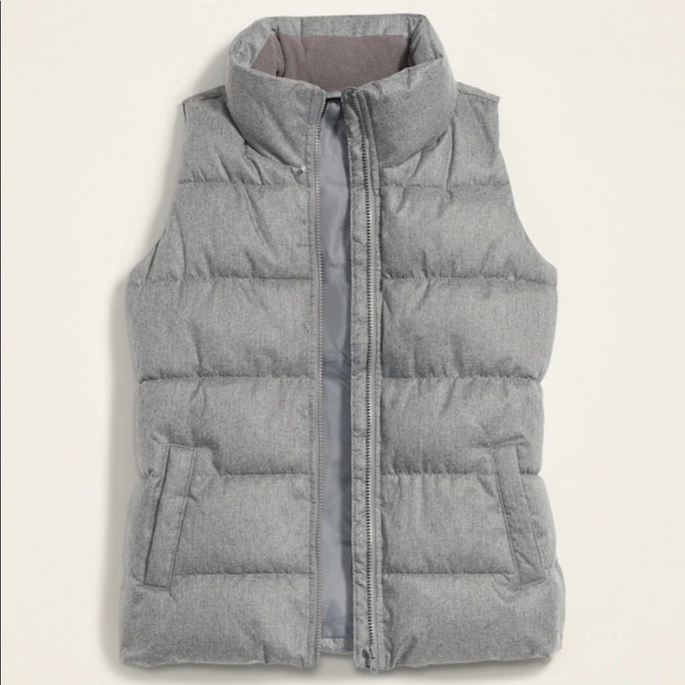 Old Navy Frost-Free Textured Puffer Vest (NWOT)